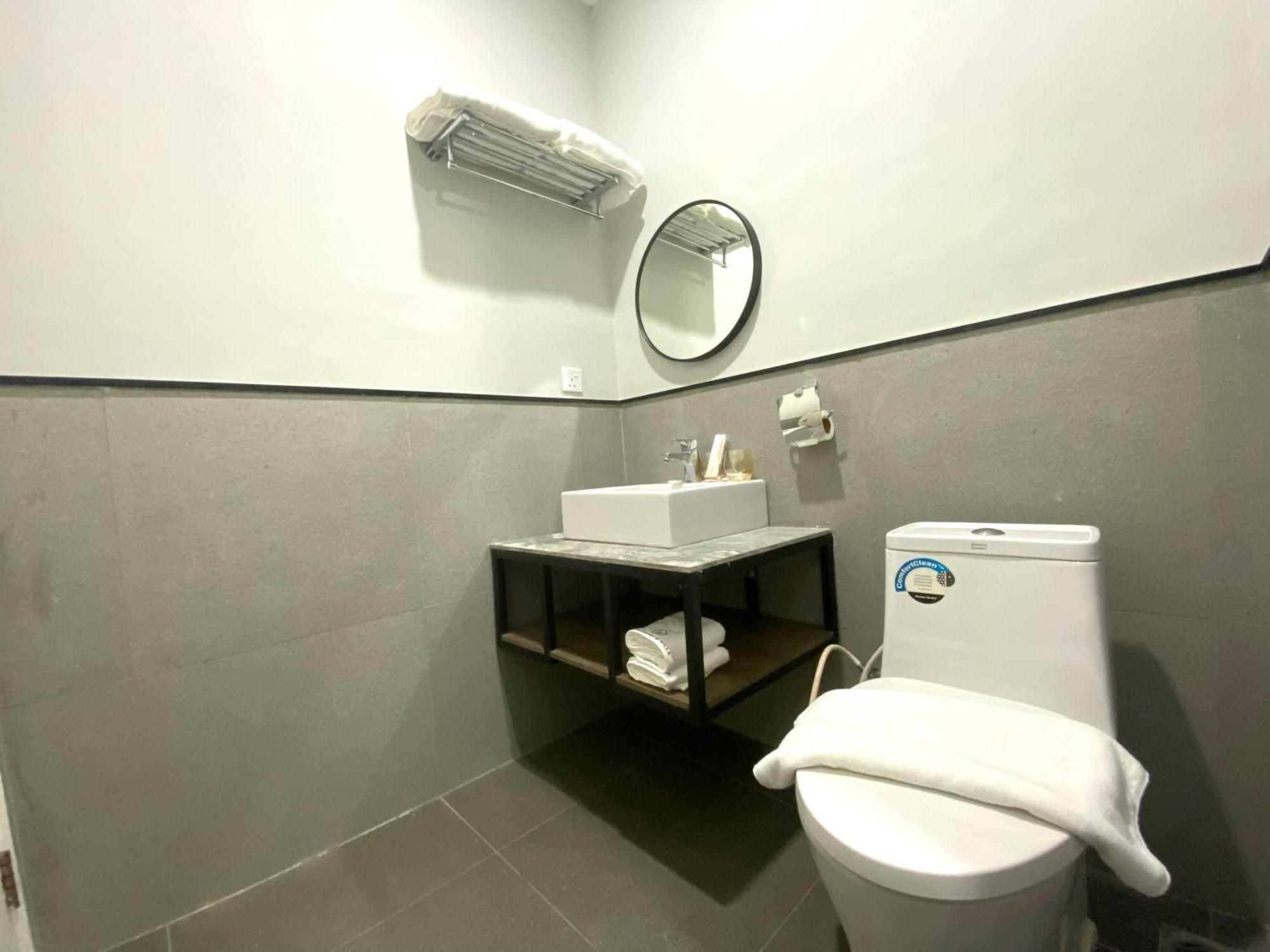 Onyx Hotel & Villa Tanjunguban 외부 사진