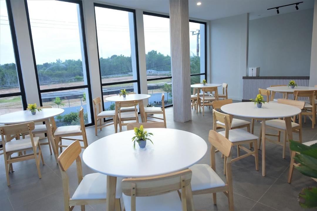 Onyx Hotel & Villa Tanjunguban 외부 사진